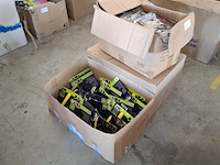 Ca. 312x dierenaccessoires, kowloon & pets collection - afbeelding 7 van  9