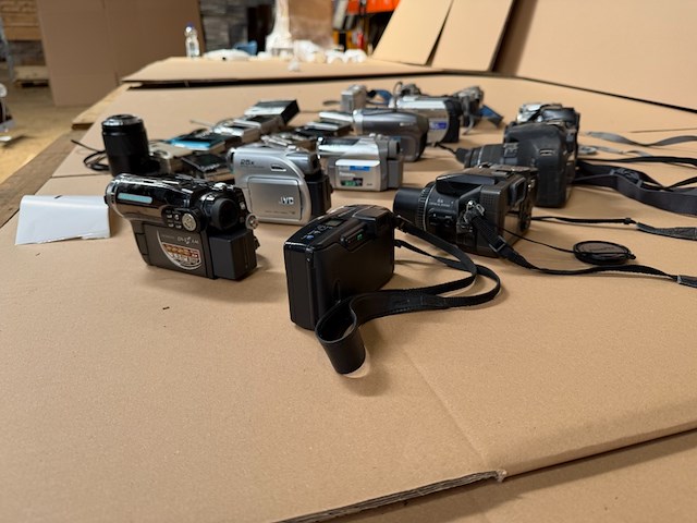 Ca. 31x digitale camera - afbeelding 9 van  16