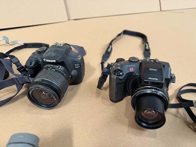 Ca. 31x digitale camera - afbeelding 11 van  16