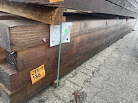 Ca. 31x douglas balken fijnbezaagd, 120x120mm, lengte 500cm - afbeelding 2 van  3