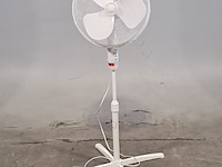 Ca. 31x staande ventilator, o.a. strijbosch