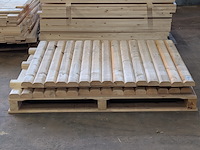 Ca. 31x vuren balken halfrond