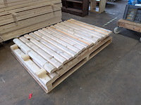 Ca. 31x vuren balken halfrond - afbeelding 2 van  6