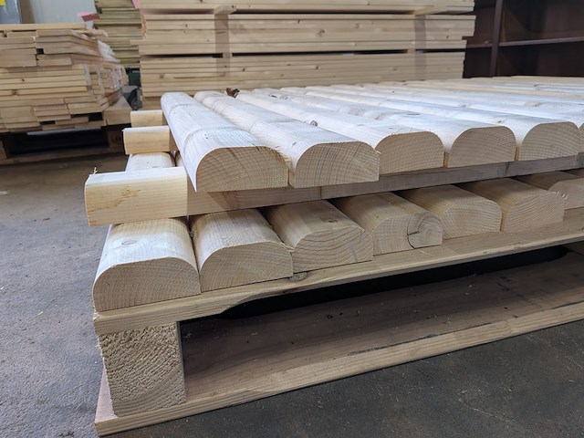 Ca. 31x vuren balken halfrond - afbeelding 4 van  6