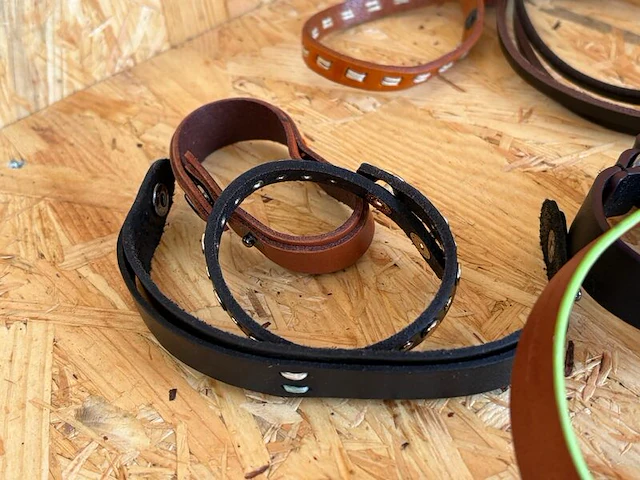 Ca. 325x mixpartij lederen armbanden fred&bruder - afbeelding 6 van  12
