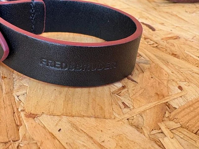 Ca. 325x mixpartij lederen armbanden fred&bruder - afbeelding 11 van  12