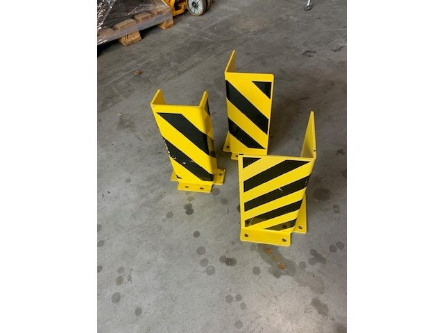 Ca. 32x aanrij beveiliging hoeken, profishop, geel-zwart, 2016 - afbeelding 1 van  1