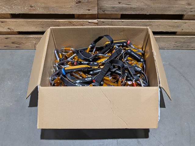 Ca. 32x automatische anti-valbeveiliging met demper en karabijnhaak, petzl, asap'sorber 40 - afbeelding 8 van  9
