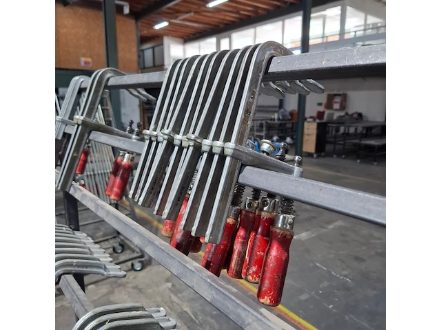 Ca. 32x diverse lijmtangen met verrijdbaar frame bessey en wurth - afbeelding 5 van  9