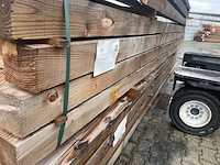 Ca. 32x douglas balken fijnbezaagd, 120x120mm, lengte 500cm - afbeelding 2 van  3