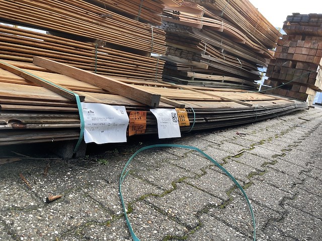 Ca. 32x douglas wisselsponning/halfhoutsrabat, 18x180mm, lengte 600cm - afbeelding 3 van  3