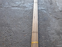 Ca. 32x eiken latten, afmeting ca. 15x15 mm, lengte 180-220 cm - afbeelding 2 van  3