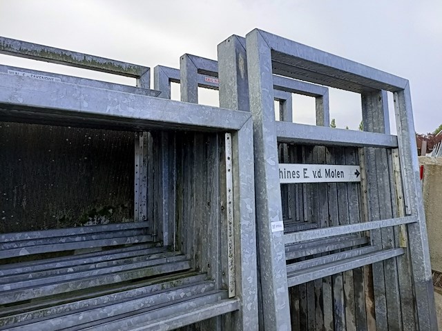 Ca. 32x gegalvaniseerde borden frame - afbeelding 3 van  5
