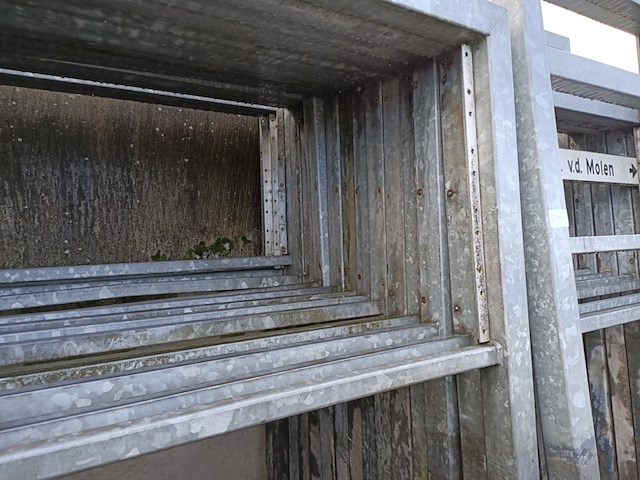 Ca. 32x gegalvaniseerde borden frame - afbeelding 4 van  5