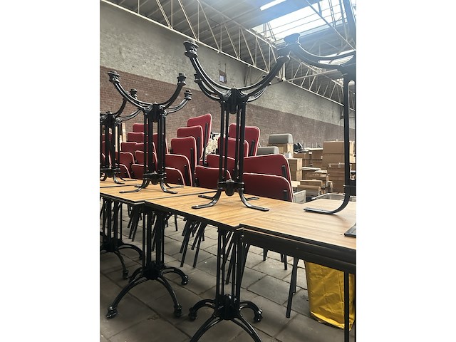 Ca. 32x horeca retro stoel met tafels - afbeelding 3 van  9