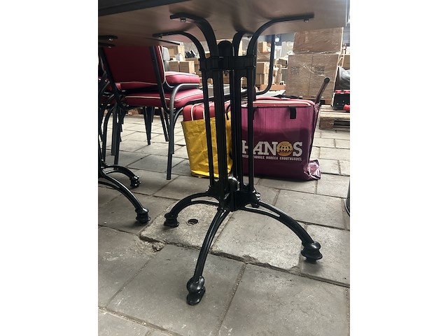 Ca. 32x horeca retro stoel met tafels - afbeelding 6 van  9