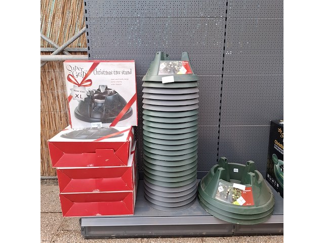 Ca. 32x kerstboomstandaard, o.a. elho - afbeelding 1 van  5