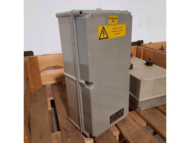 Ca. 32x scheidingstrafo, de drie electronics - afbeelding 3 van  7