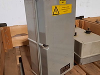 Ca. 32x scheidingstrafo, de drie electronics - afbeelding 3 van  7