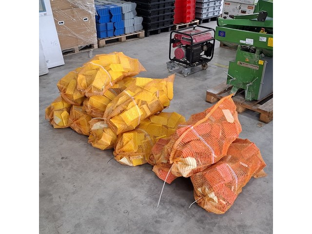 Ca. 330x magazijnbakjes - afbeelding 1 van  9