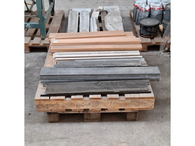 Ca. 33x diverse dorpels - afbeelding 2 van  8