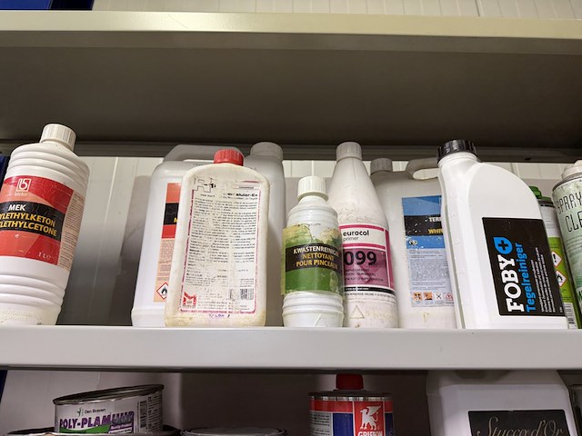 Ca. 33x diversen w.o. betoncirestuc, isoleermiddel, matlak, primer, w.o. stucco d'or, sikkens, griffon, den braven - afbeelding 3 van  12