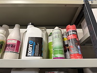 Ca. 33x diversen w.o. betoncirestuc, isoleermiddel, matlak, primer, w.o. stucco d'or, sikkens, griffon, den braven - afbeelding 4 van  12