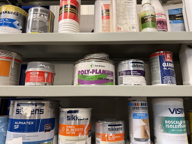 Ca. 33x diversen w.o. betoncirestuc, isoleermiddel, matlak, primer, w.o. stucco d'or, sikkens, griffon, den braven - afbeelding 11 van  12