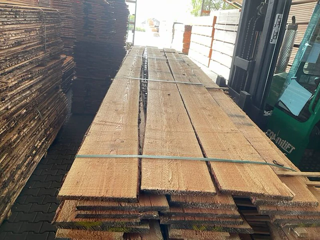 Ca. 33x douglas onbekantrechte schaaldelen, 22x200-250mm, lengte 400cm - afbeelding 1 van  3