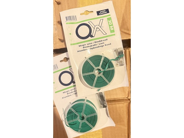Ca. 340x binddraad met cutter a 30 meter, ox, magic wire - afbeelding 1 van  5