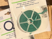 Ca. 340x binddraad met cutter a 30 meter, ox, magic wire - afbeelding 1 van  5