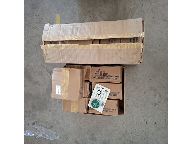 Ca. 340x binddraad met cutter a 30 meter, ox, magic wire - afbeelding 5 van  5