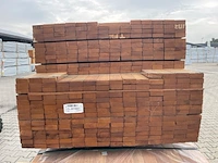 Ca. 347x guyana teak planken geschaafd, 27x70mm, lengte 158/100cm, 189/125cm - afbeelding 3 van  3
