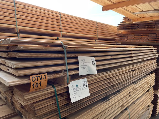 Ca. 34x douglas blokhut profiel, 28x175mm, lengte 300cm - afbeelding 2 van  3