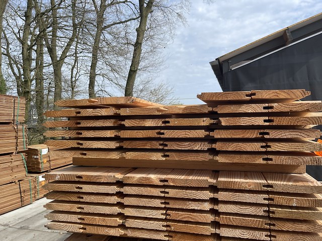 Ca. 34x douglas blokhut profiel, 28x175mm, lengte 500cm - afbeelding 3 van  3