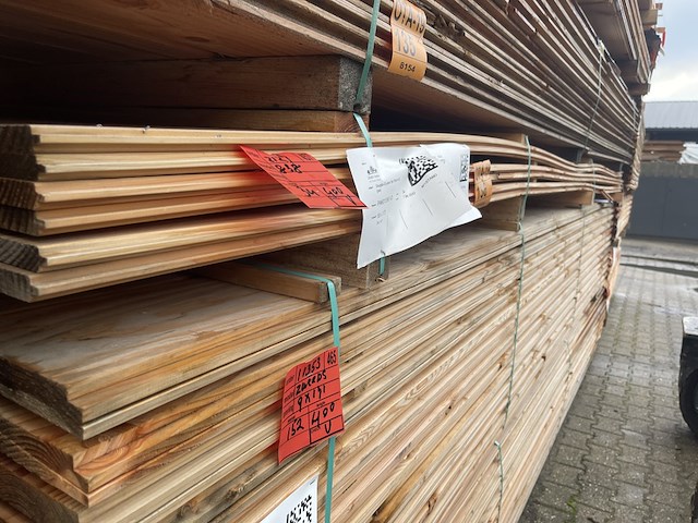 Ca. 34x douglas wisselsponning, 18x175mm, lengte 400cm - afbeelding 2 van  3