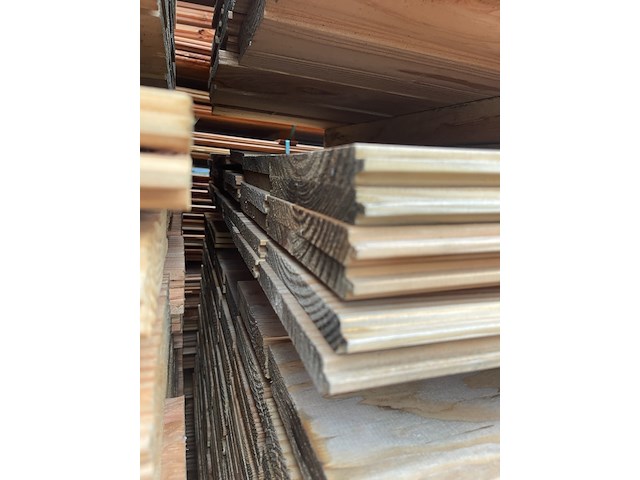 Ca. 34x douglas wisselsponning, 18x175mm, lengte 400cm - afbeelding 3 van  3