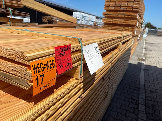 Ca. 34x douglas zweeds rabat, 21x190mm, lengte 300cm - afbeelding 2 van  3