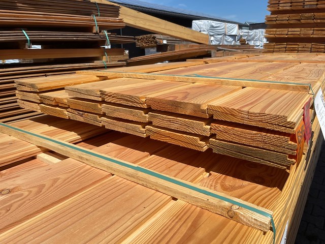 Ca. 34x douglas zweeds rabat, 21x190mm, lengte 300cm - afbeelding 3 van  3