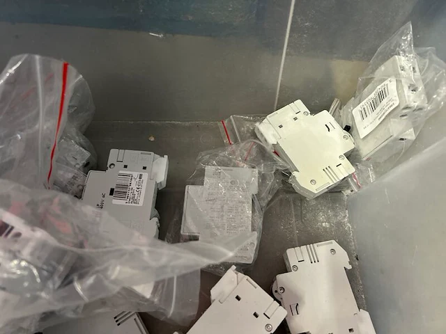 Ca. 34x installatieautomaten - afbeelding 3 van  5
