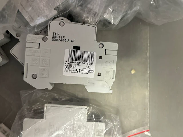 Ca. 34x installatieautomaten - afbeelding 5 van  5