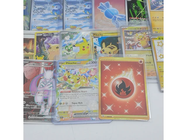 Ca. 34x kaart, pokémon, o.a. radiant charizard - afbeelding 2 van  21