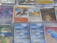 Ca. 34x kaart, pokémon, o.a. radiant charizard - afbeelding 18 van  21