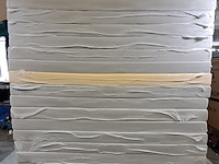 Ca. 34x matras zonder hoes - afbeelding 1 van  7