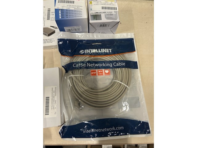 Ca. 34x verlichting, installatiemateriaal en kabels, w.o. philips, slv - afbeelding 5 van  9