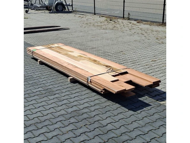 Ca. 34x vlonder/gevel plank, tropisch hardhout | 21x185 mm - afbeelding 2 van  5