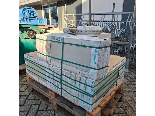 Ca. 35 pak a 6 st vloertegel marazzi, dust white - afbeelding 1 van  5