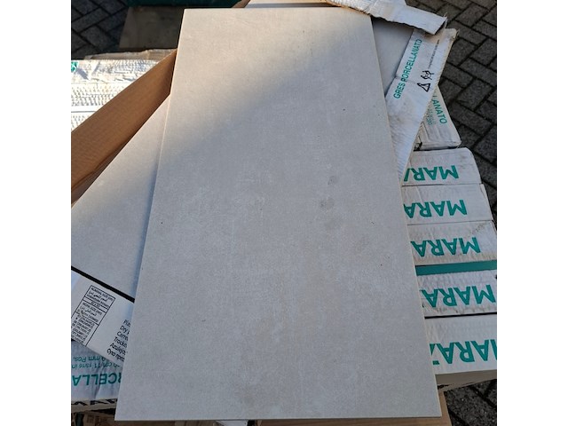 Ca. 35 pak a 6 st vloertegel marazzi, dust white - afbeelding 2 van  5