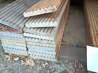 Ca. 35 st hardhouten vlonderplanken - afbeelding 2 van  4