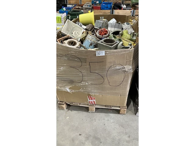Ca. 350x decoratie artikelen in kuubsdoos - afbeelding 2 van  11